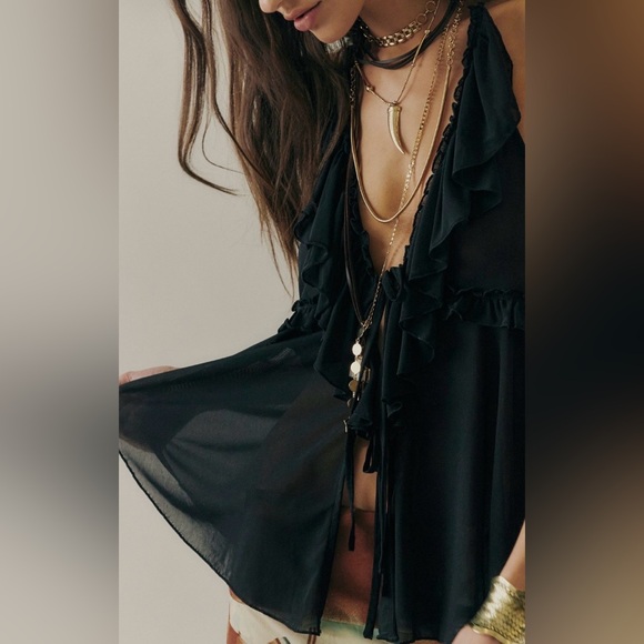 NWT FREE PEOPLE FEARLESS RUFFLE TOP - Picture 2 of 3